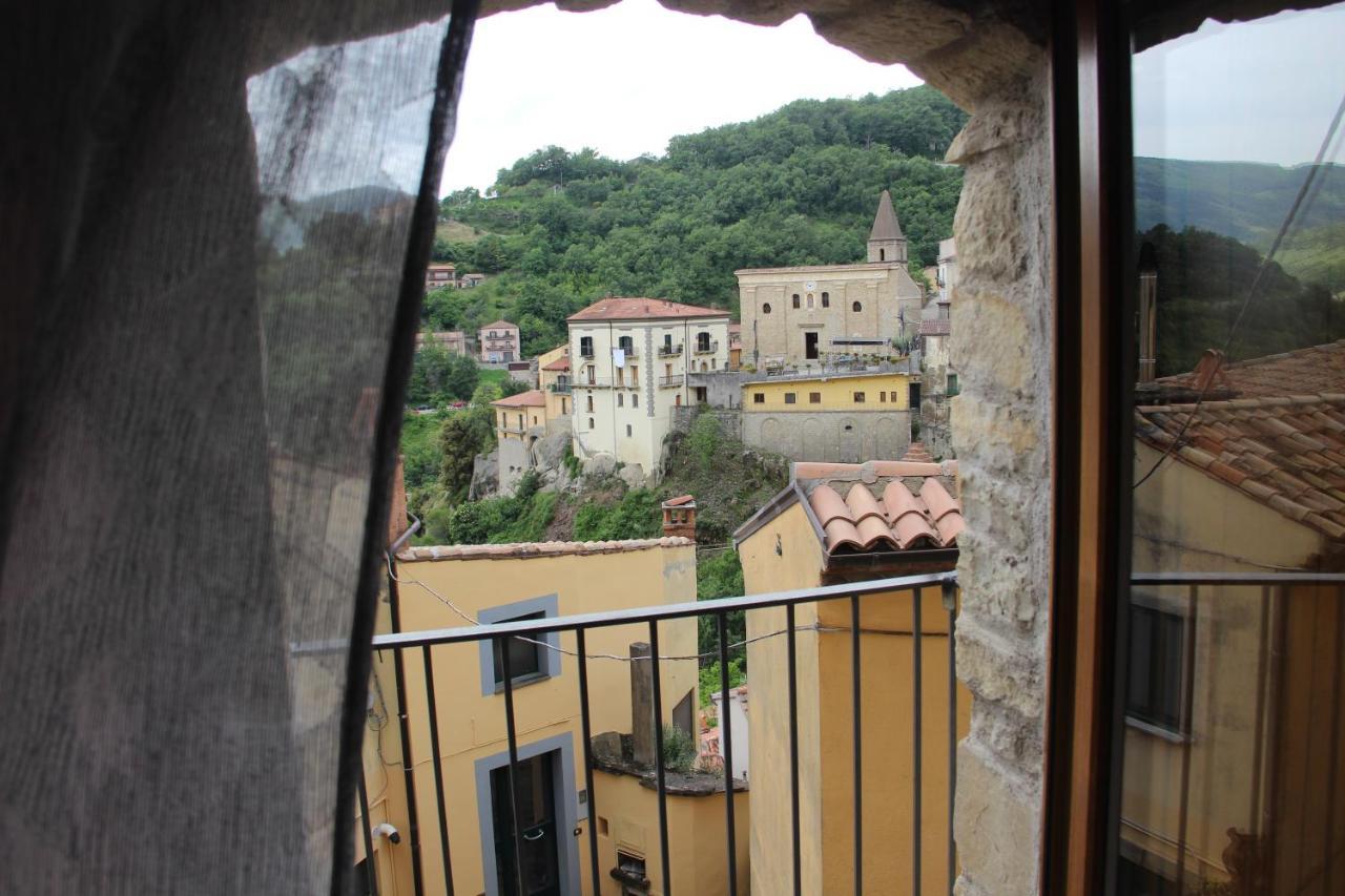 Casa Vacanze Sud E Magia Castelmezzano Luaran gambar