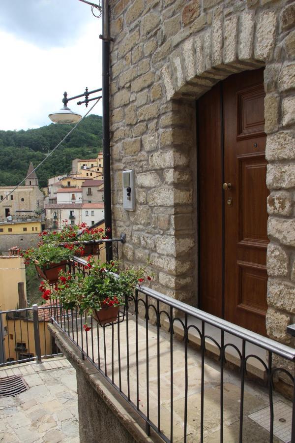 Casa Vacanze Sud E Magia Castelmezzano Luaran gambar