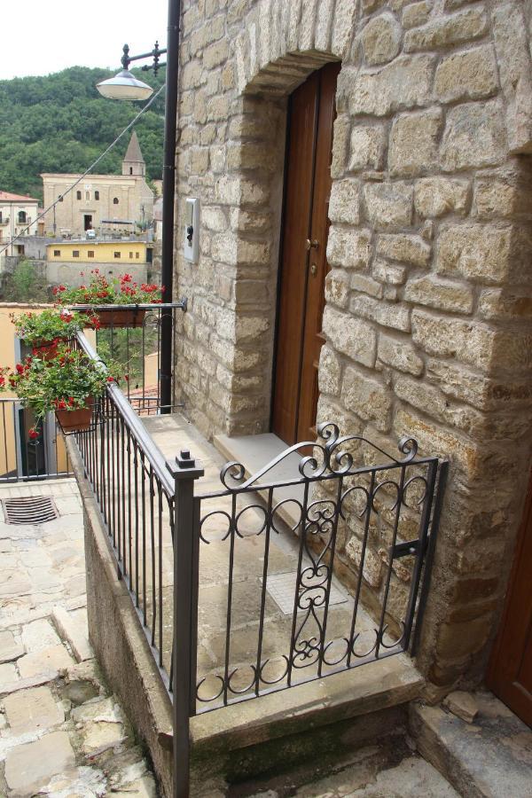Casa Vacanze Sud E Magia Castelmezzano Luaran gambar