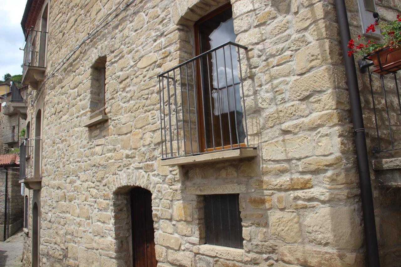 Casa Vacanze Sud E Magia Castelmezzano Luaran gambar